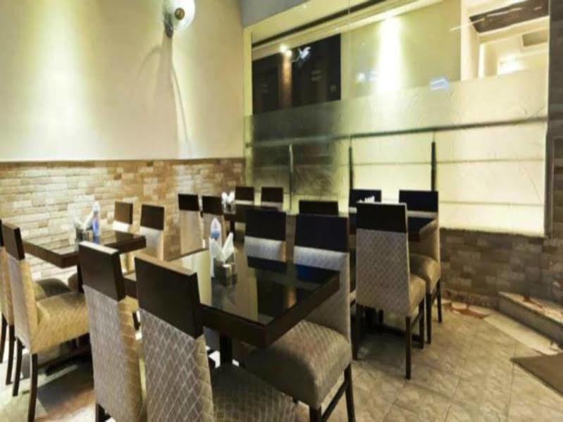Fabhotel Marble Arch Karol Bagh Dillí Exteriér fotografie